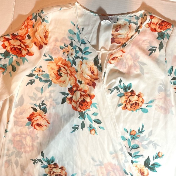 Accent Floral Print Women's Blouse Top Size 2X/3X  Casual, Lightweight,  Flowy - Picture 10 of 16